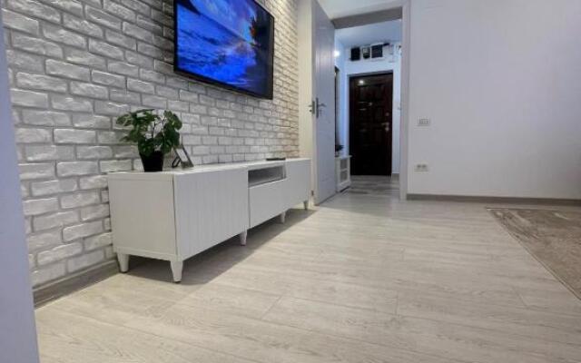 Robert’s Brilliant Apartament