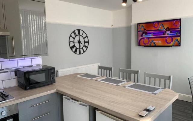 Modern fully refurbished 3 bedroom home