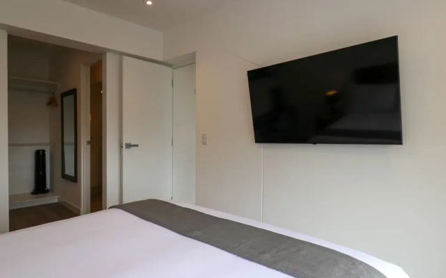 w Sensational 2BR w Perfect View in Miraflores