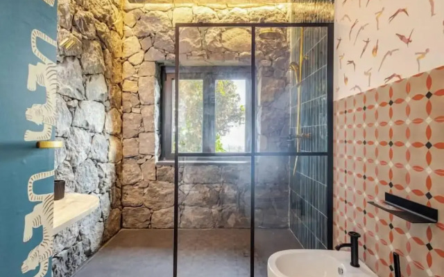 Dolce Lava - Natural Luxury Experience