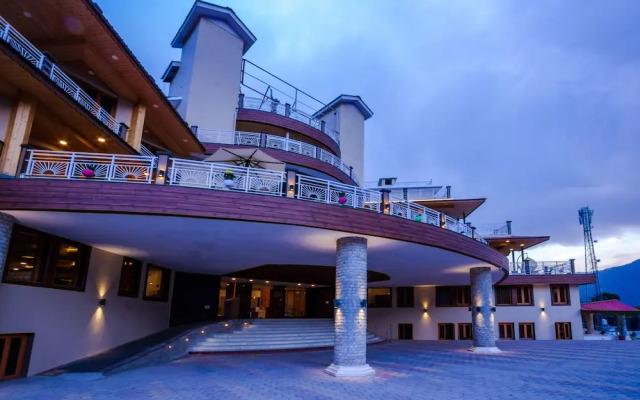 Anand Vardhan Resorts