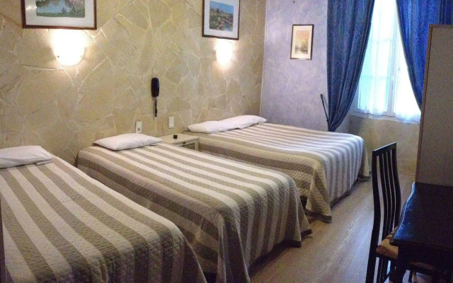 Acanthe du Temple Hôtel