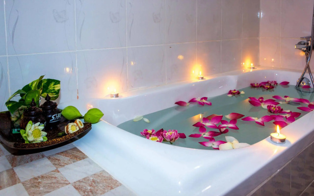 Golden Orchid Angkor