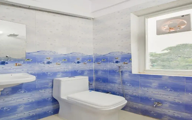 Oyo 47025 Hotel Rishabh Inn