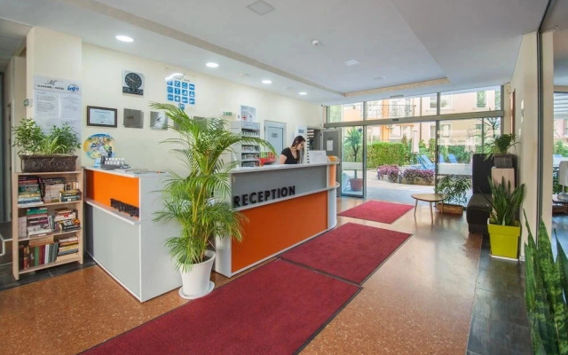 Hotel Mariner