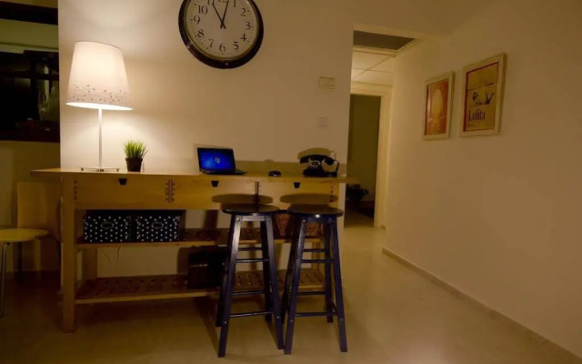 Tel Aviv Towers Apartment