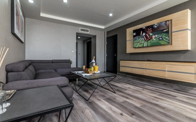 Hotel Pueblo Amigo Plaza & Casino