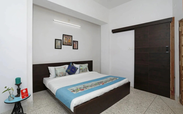 OYO 10298 Home near Sukhadia Circle