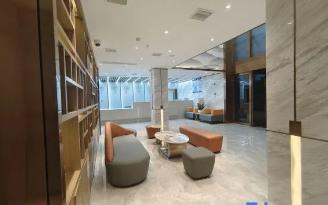Zijinghua Holiday Hotel (Xinchang Ancient Town)