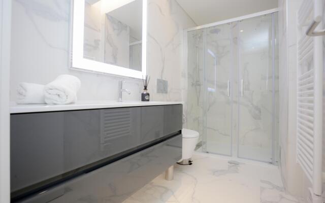 Sea Side Luxury Apartment