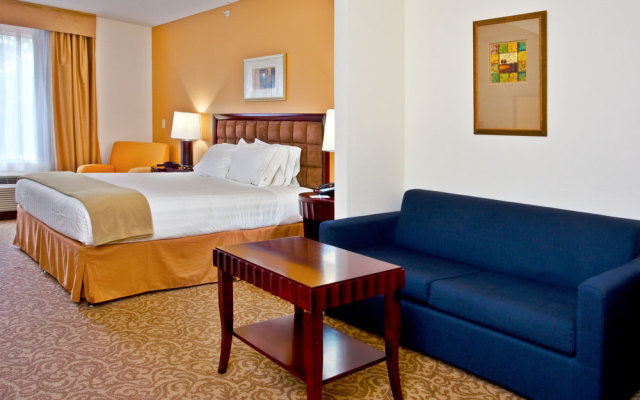 Holiday Inn Express Hotel & Suites Brooksville I-75