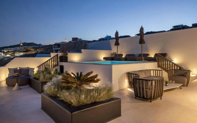 Aeonic Suites and Spa