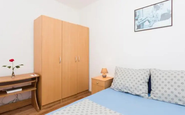 Apartment Intermezzo
