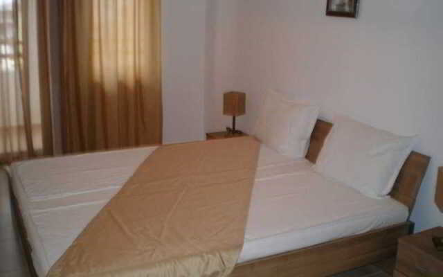 Dinevi Resort - Complex Etara