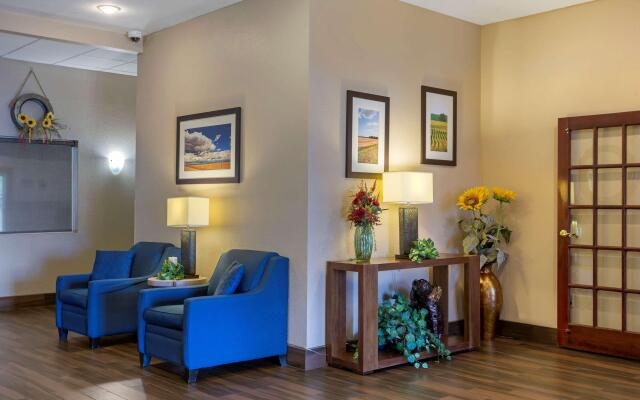 Comfort Inn and Suites Pittsburg