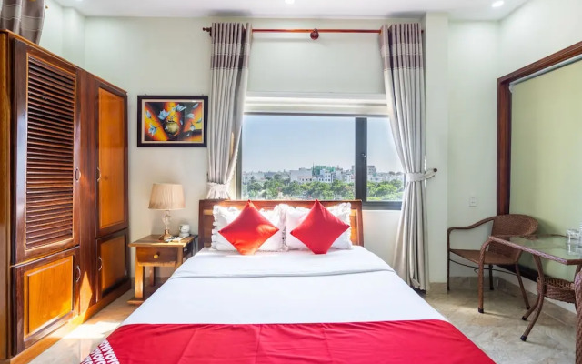 OYO 415 Nice House Hotel