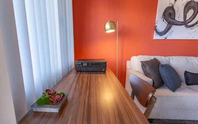 Zen Living Minutes From Little Saigon