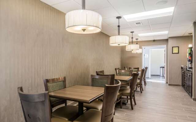 Quality Inn Pleasant View