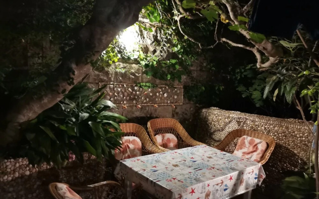 Beach Front Villa a Stone Throw Away From the sea