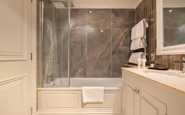 The Kensington Wonder - Stunning 2bdr Flat With Patios