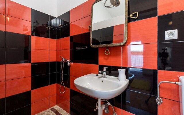 Amazing Home in Novalja With 5 Bedrooms and Wifi