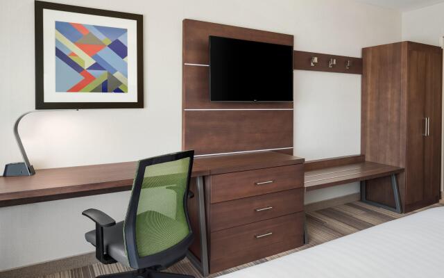 Holiday Inn Express And Suites Moses Lake, an IHG Hotel