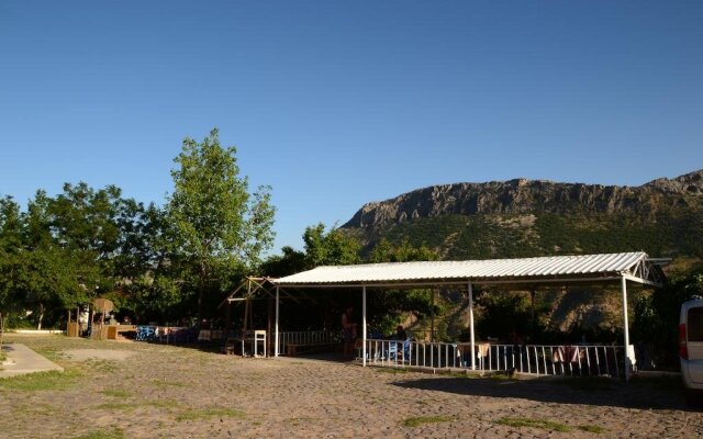 Karadut Pension Nemrut