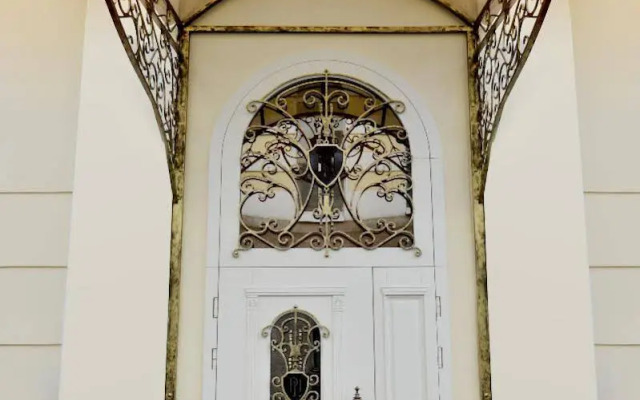 Pletnevskiy Inn Hotel