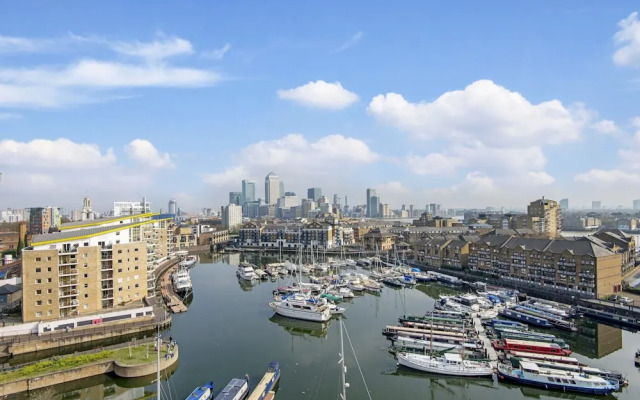 Splendid 3 Bedroom Apartment Marina View