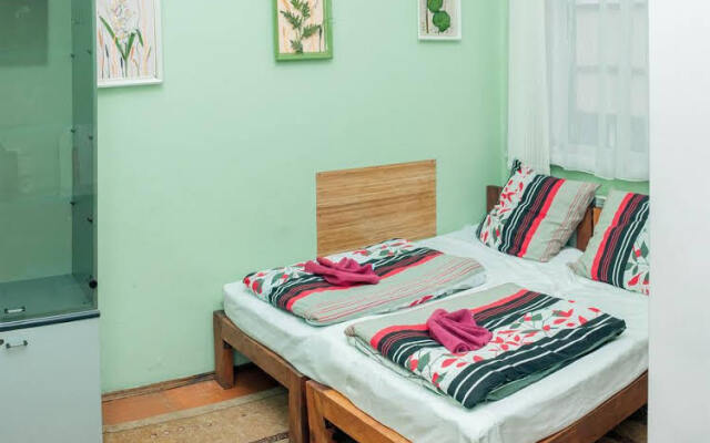Apple Hostel