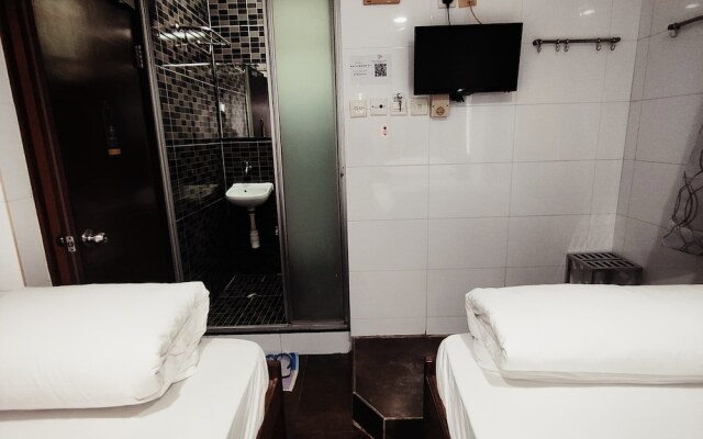 Four Seasons Hostel