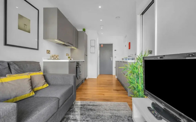 Classic One Bedroom Apartment in Camden