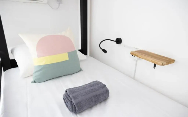 Spindrift Hostel Madiha - Adult Only