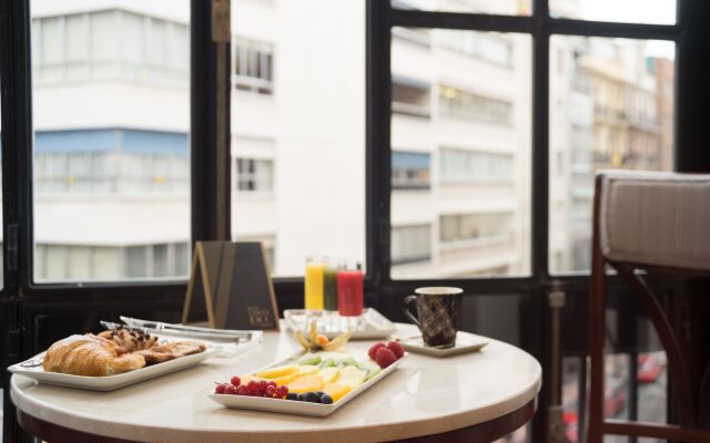 ICON Casona 1900 by Petit Palace