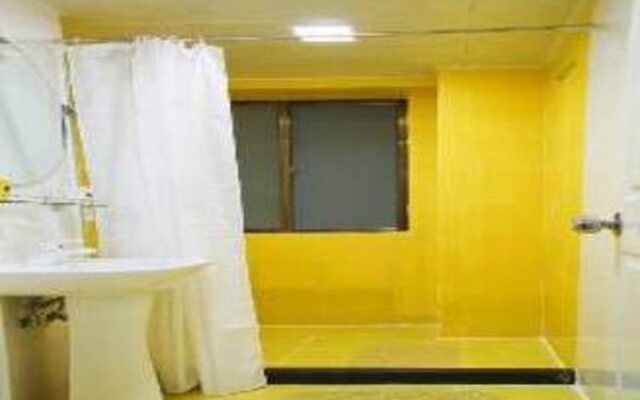 Home Inn(Sanya Jiefang Er Road)