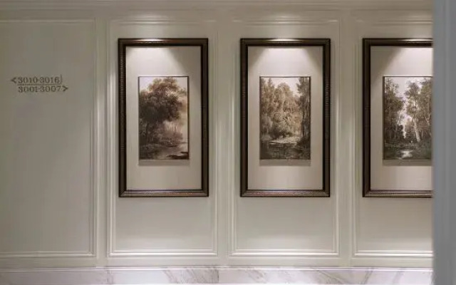 The Dragon Hotel at Taohuayuan