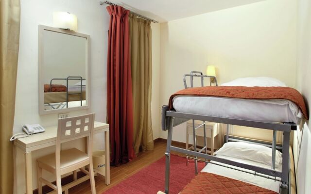 Comfortable Apartment With Airconditioning, Near Sibenik