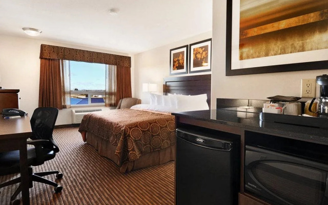 Tisdale Canalta Hotel