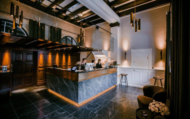 Ascot Hotel & Apartments