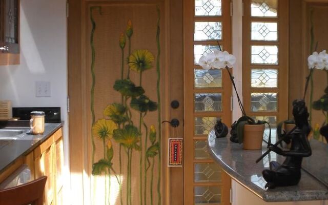 Secret Garden Inn