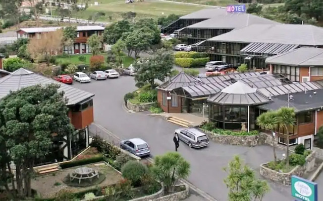Aotea Lodge