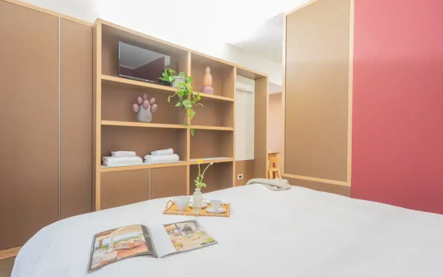Viav by Rent All Como