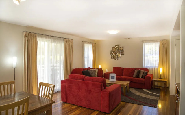 Mercure Lake Macquarie Raffertys Resort