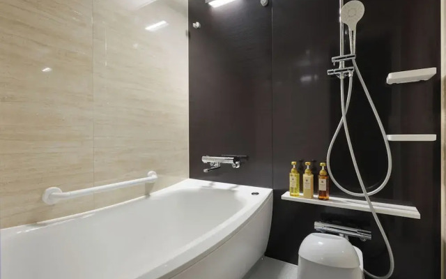 MONday Apart Premium Osaka Namba WEST