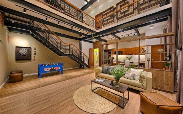 Modern 4-bdr Villa Foosball Dart Cafe Walk to My Khe Beach