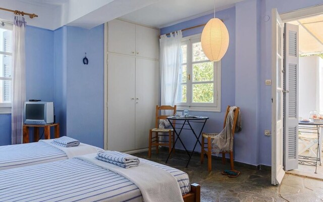 Bright Blue Studio near Stone Tower 1690 • Andros