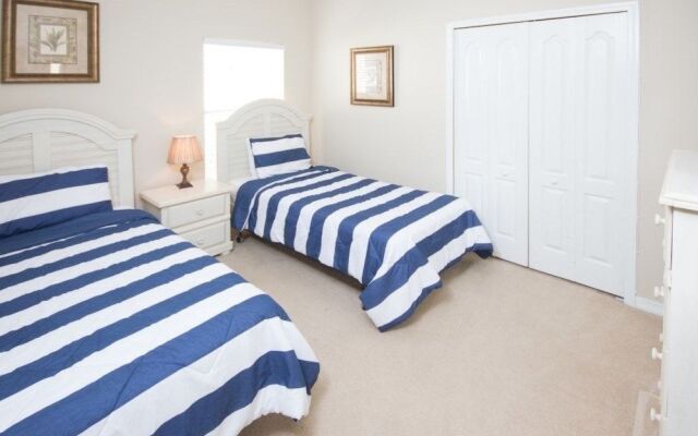 Janice's West Haven Villa by RedAwning