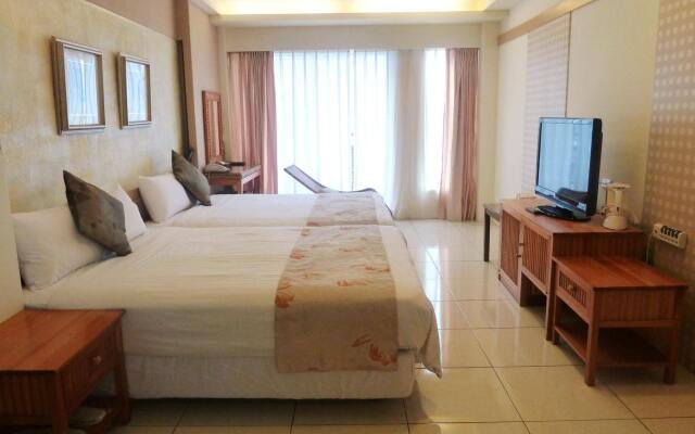 Haku Beach Days Inn