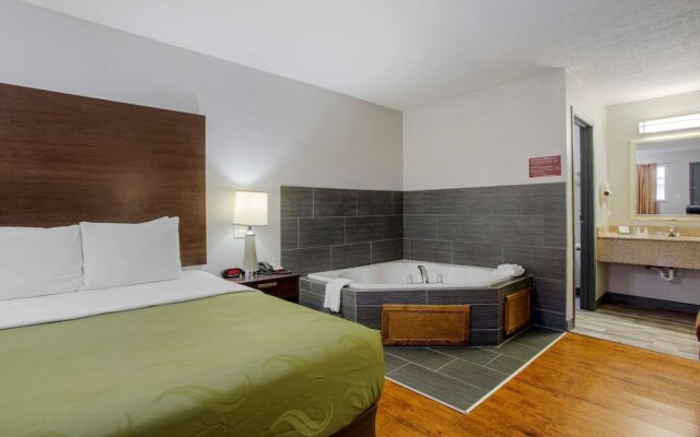 Super 8 Reynolds /East Columbus Area