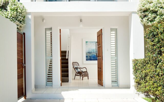 Waterfront Serenity - Luxury home with Grand Views